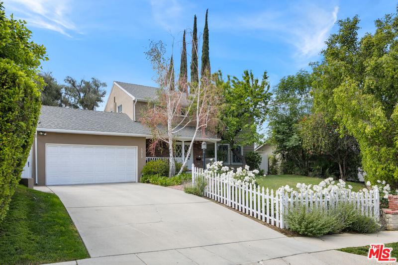 5919 Hanna Avenue, Woodland Hills, CA 91367 for Rent
