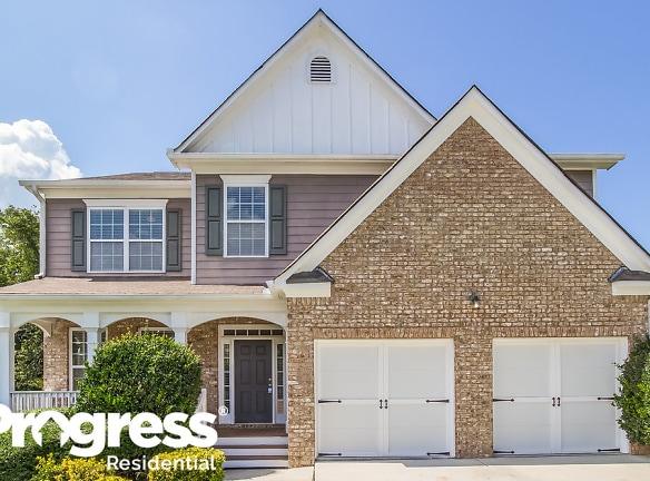 12 Oakbrook Ln - Douglasville, GA 30134 - Home For Rent