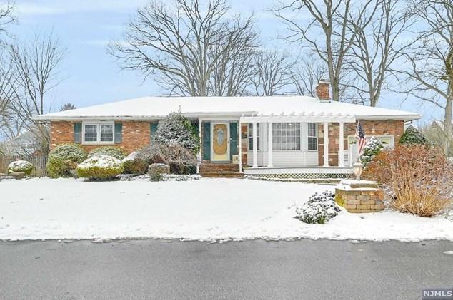 31 Pavonia Ave, Emerson, NJ 07630 - MLS 24002521 for Sale