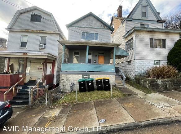 123 Churchill St - Mc Kees Rocks, PA 15136 - Home For Rent