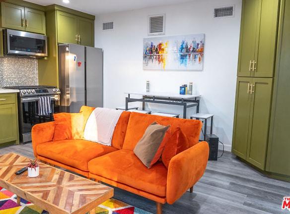 1933 Lemoyne St #1/2 - Los Angeles, CA 90026 - Home For Rent
