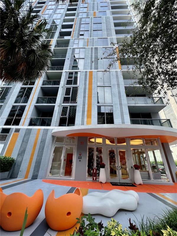 31 Southeast 6th Street, Unit 1604, Miami, FL 33131 for Rent