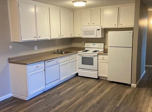 2080 W La Loma Dr - Rancho Cordova, CA 95670 - Home For Rent
