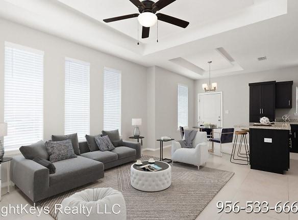 1404 Deer Hls - Edinburg, TX 78541 - Home For Rent