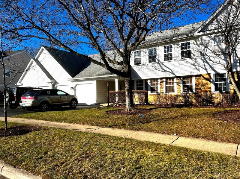 2869 Meadow Ln #W2, Schaumburg, IL 60193 - MLS 11951429 for Sale