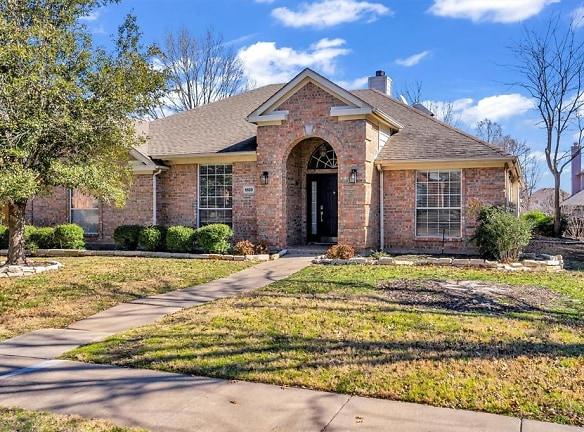 8820 Smokey Dr - Plano, TX 75025 - Home For Rent