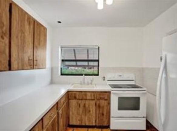 806 SW 8th Terrace - Fort Lauderdale, FL 33315 - Home For Rent