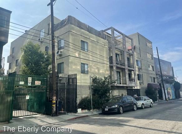 6740 Franklin Pl - Los Angeles, CA 90028 - Home For Rent