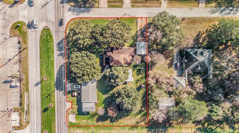 16889 W Maglitto Cir, Tomball, TX 77377 for Sale