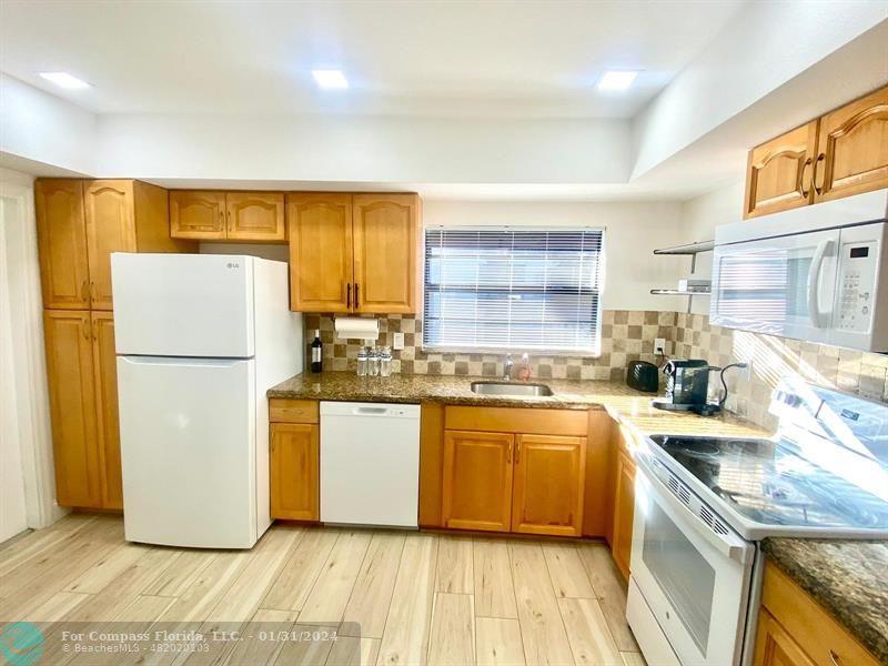 6010 South Falls Cir Drive, Unit 403, Lauderhill, FL 33319 for Sale