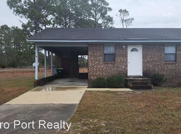 306 Queens Haven Rd - Hubert, NC 28539 - Home For Rent