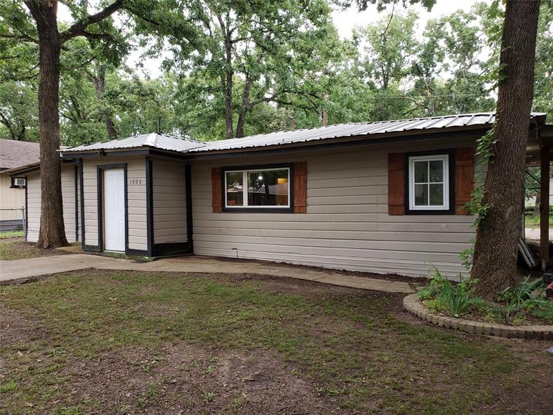 1909 Wahoo Ln, West Tawakoni, TX 75474 for Rent