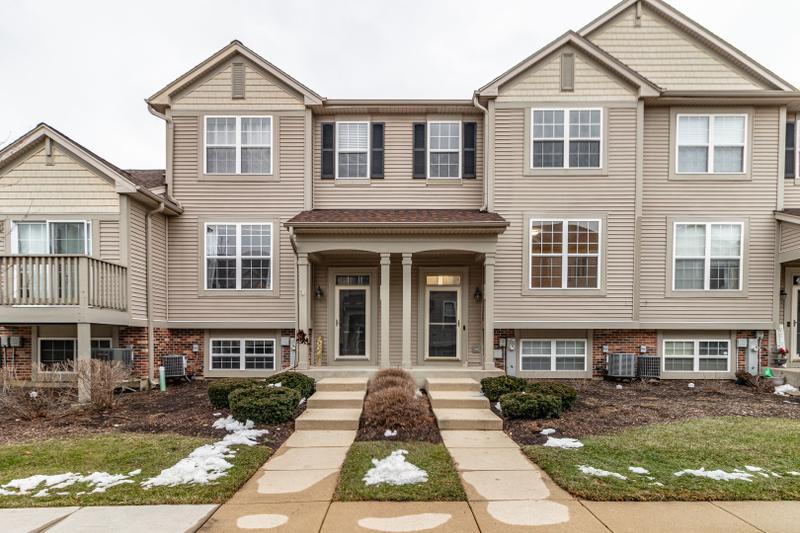 748 Cherry Creek Drive, Grayslake, IL 60030 for Sale