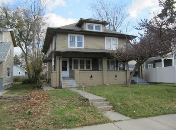 3209 N Park Ave - Indianapolis, IN 46205 - Home For Rent