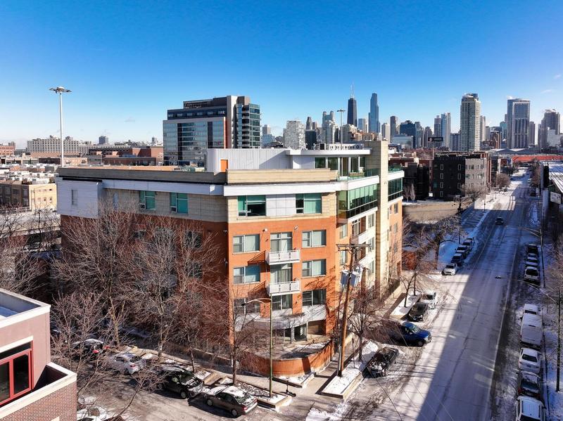 914 West Hubbard Street, Unit 202, Chicago, IL 60642 for Rent