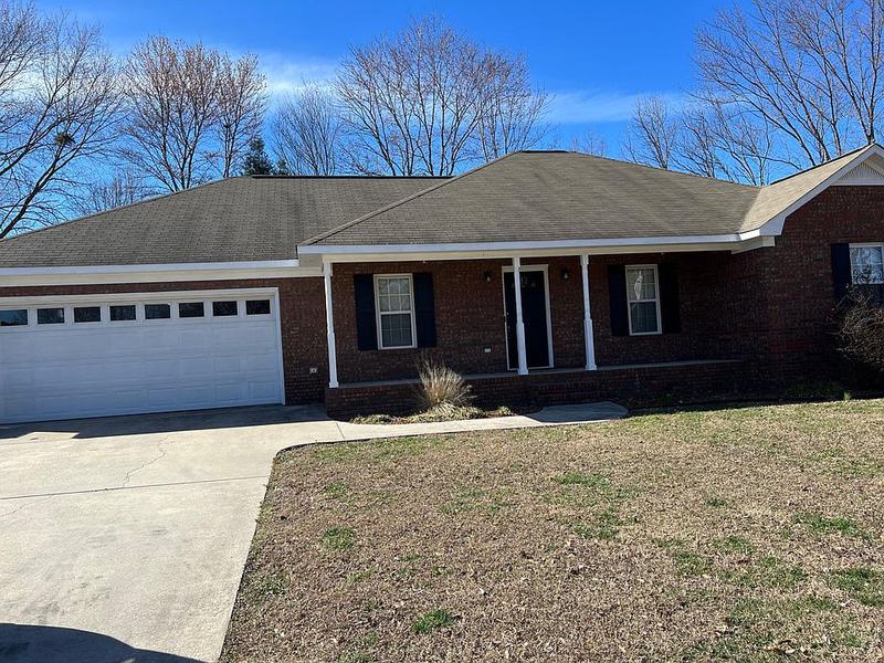 3/2 for rent in Albertville, AL #715 Travis St
