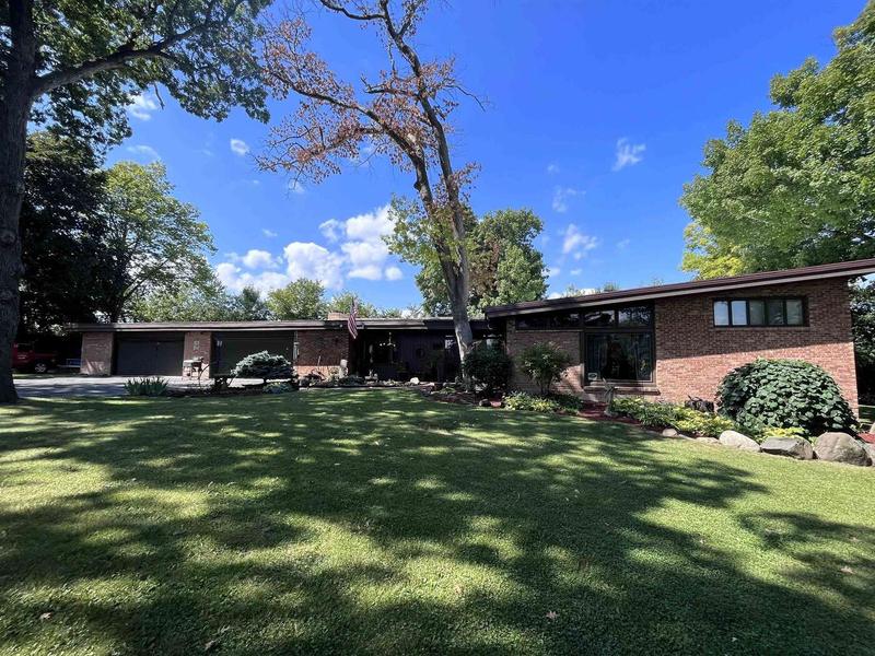 4951 Newburg, BELVIDERE, IL 61008  601942331 for Sale