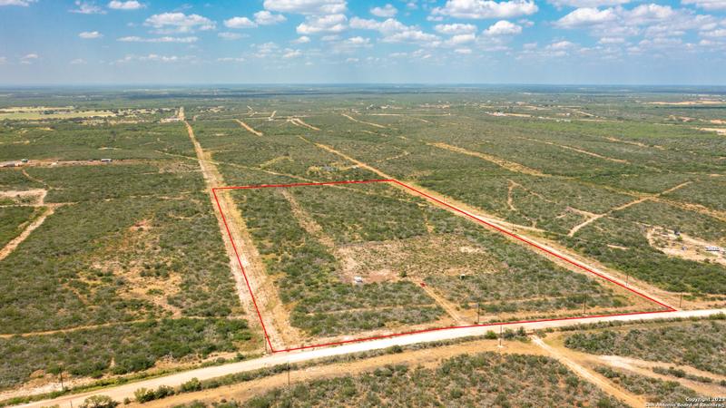 Tract 36 County Rd 1515, Moore, TX 78057 for Sale