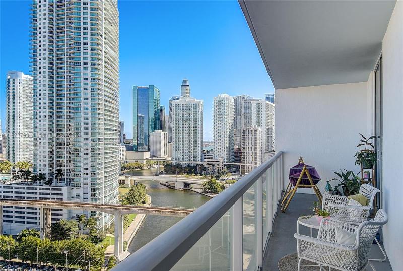185 Southwest 7th Street, Unit 1907, Miami, FL 33130 for Rent