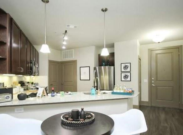 155 Birdsall St unit 102 - Houston, TX 77007 - Home For Rent