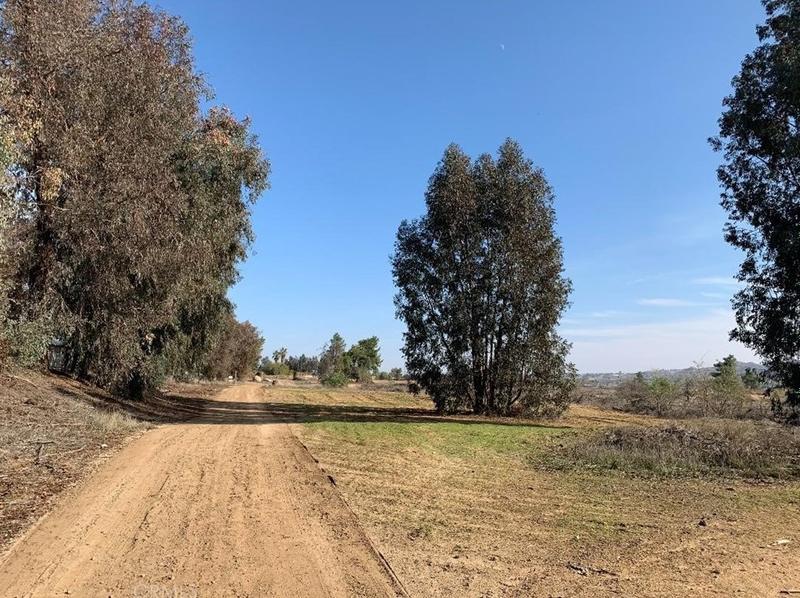 18780 Cajalco Rd, Perris, CA 92570 - MLS WS22223003 for Sale