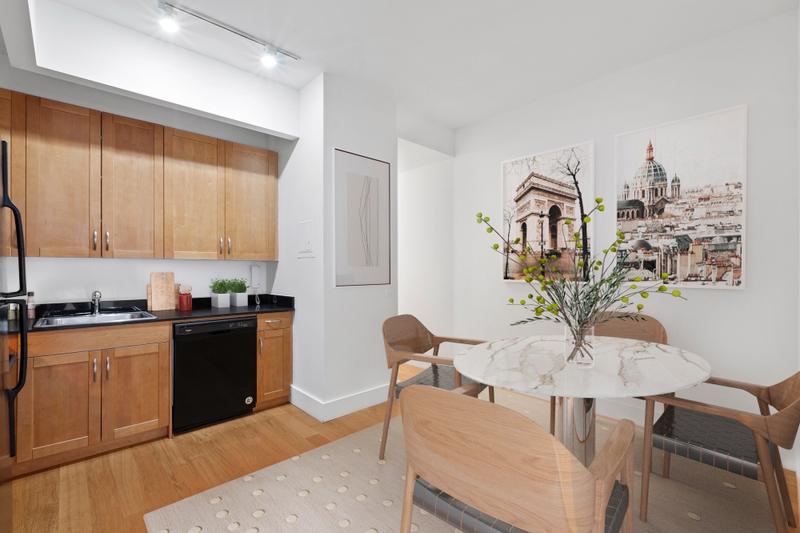 63 Wall Street, Unit 919 for Rent