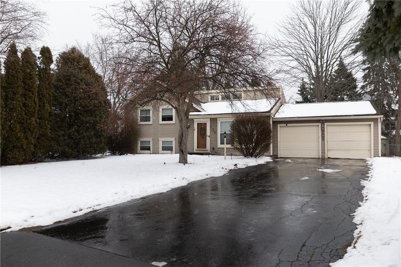 102 Constance Way E, Greece, NY 14612  MLS# R1516984 for Sale