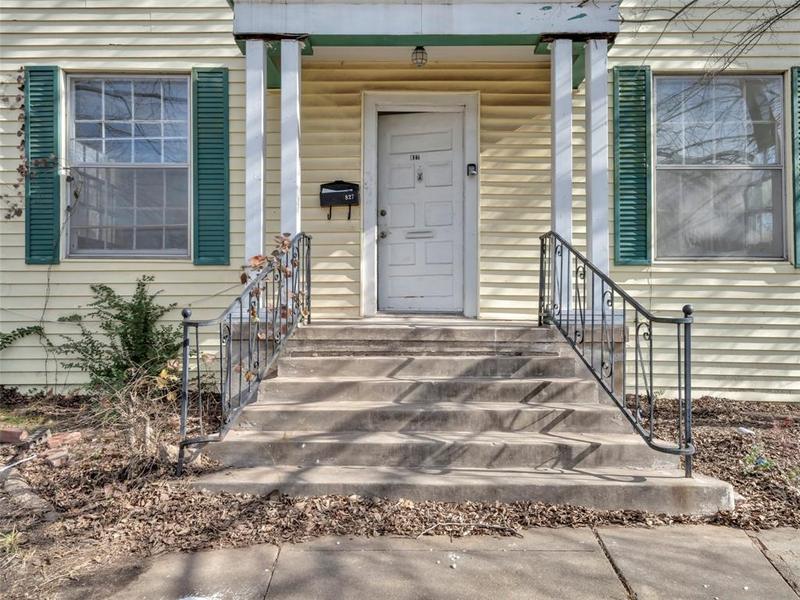 827 S Crockett St #1, Sherman, TX 75090 for Rent