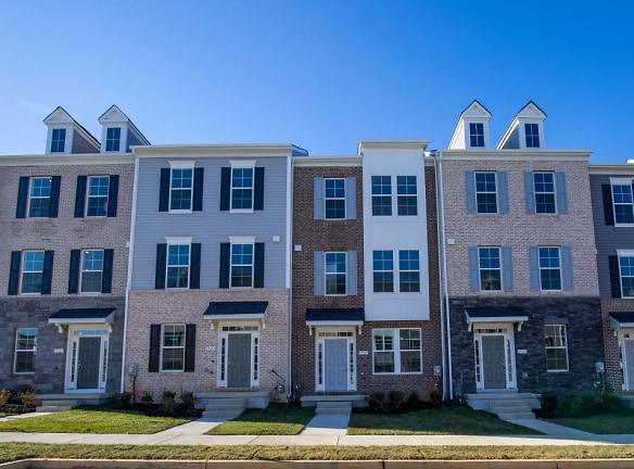 Towns At Andrew's Park Apartments - 5925 Allentown Andrews Drive - Camp Springs, MD Apartments for Rent