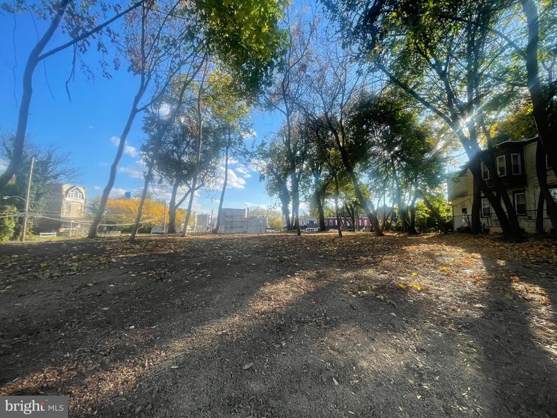 2004 West Ontario Street, Philadelphia, PA 19140 for Sale