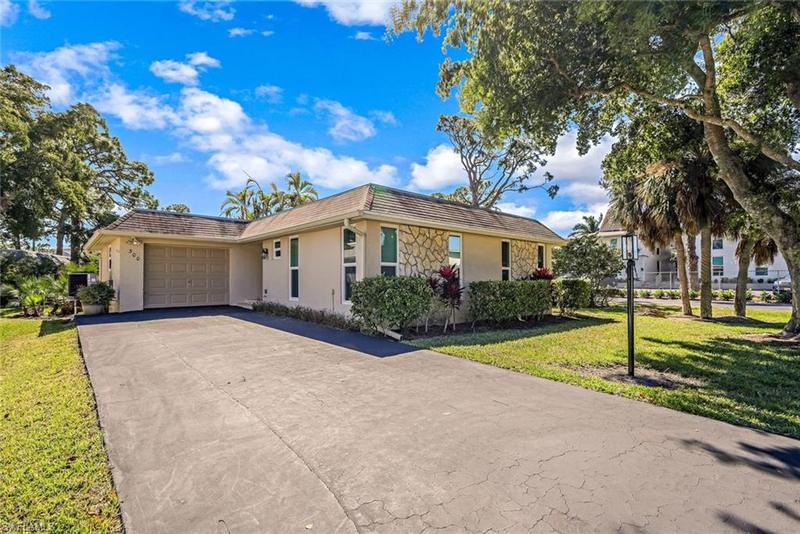 300 Georgetown Boulevard, Unit 47, Naples, FL 34112 for Rent