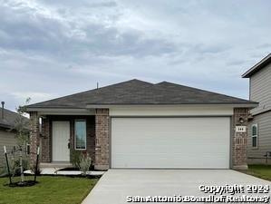 144 Hogans Alley, Floresville, TX 78114 for Rent
