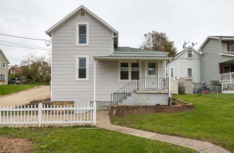 1478 Adair, Dubuque, IA 52001  609808500 for Sale
