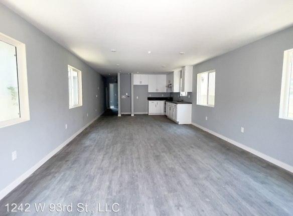 1343 1/2 W 93rd St - Los Angeles, CA 90044 - Home For Rent