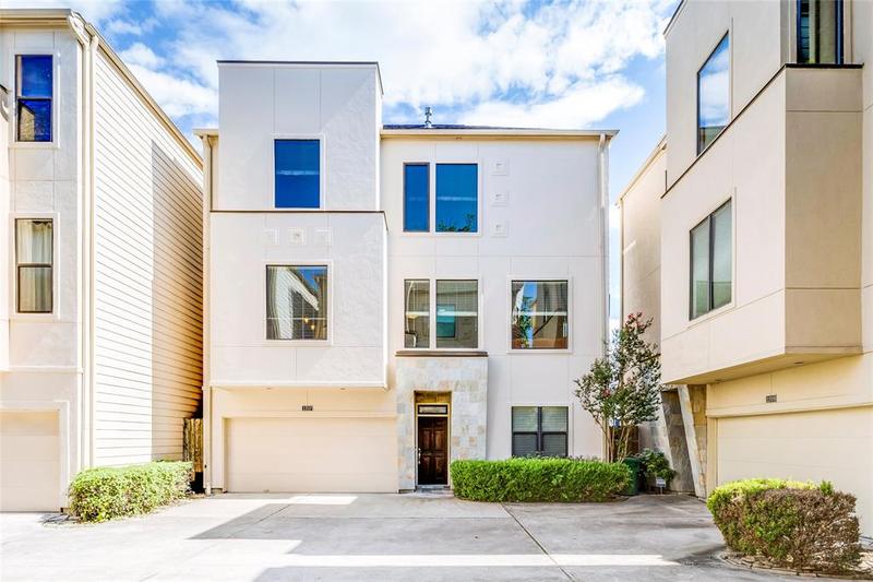 1207 Birdsall St, Houston, TX 77007 for Rent