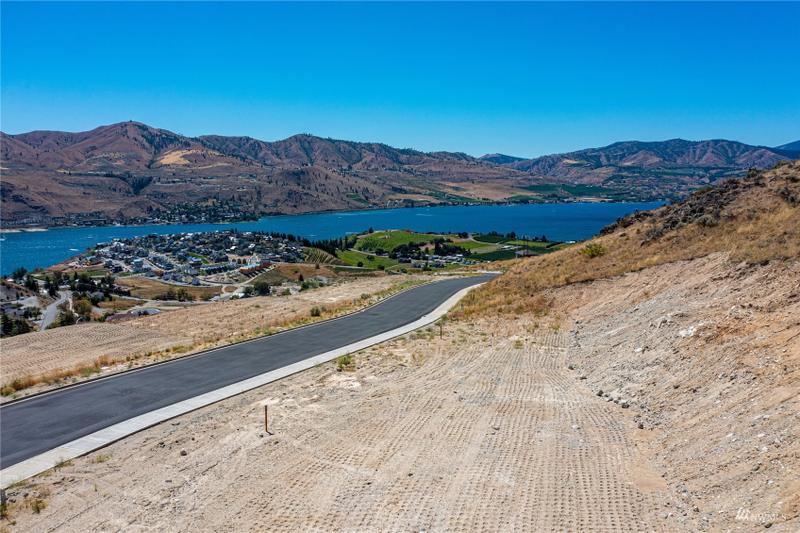 926 Long Drive, Chelan, WA 98816 for Sale