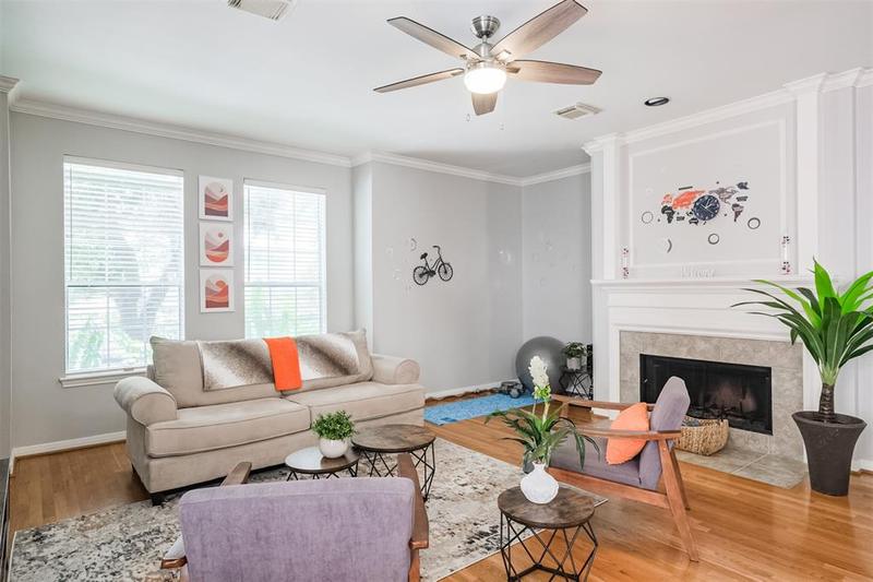 26 Waugh Dr A, Houston, TX 77007 for Rent