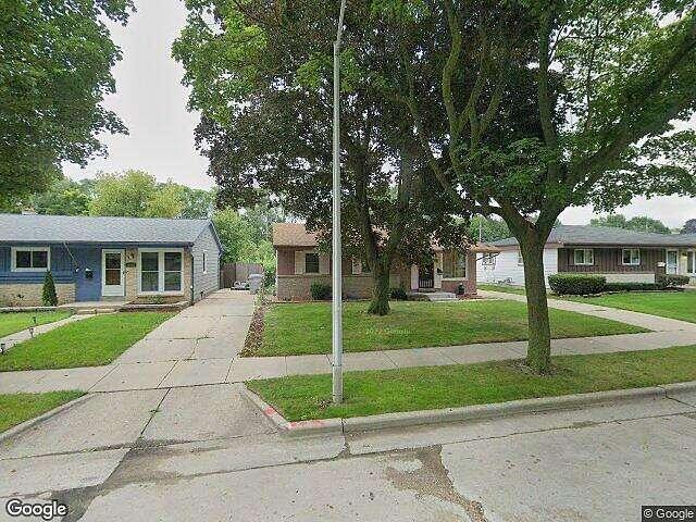 51St, MILWAUKEE, WI 53223  623811791 for Sale