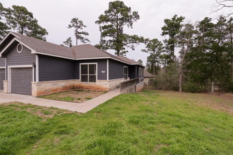 108 Kula Court, Unit B, Bastrop, TX 78602 for Rent