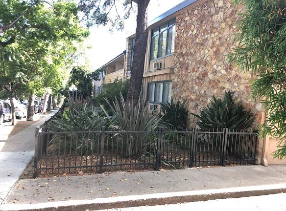 Havenhurst Apartments - 1253 Havenhurst Dr - West Hollywood, CA Apartments for Rent