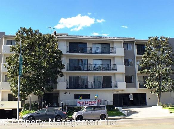 4513 Woodman Ave - Los Angeles, CA 91423 - Home For Rent