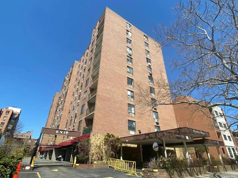 144-77 Roosevelt Avenue, Unit 2E for Sale