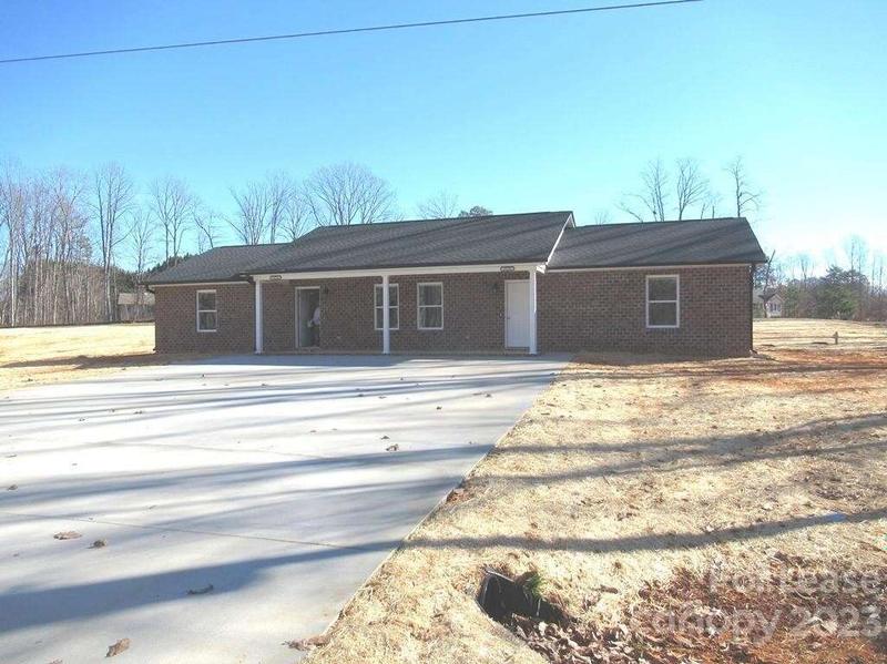 3774 English Oak Drive, Lincolnton, NC 28092  620833652 for Rent