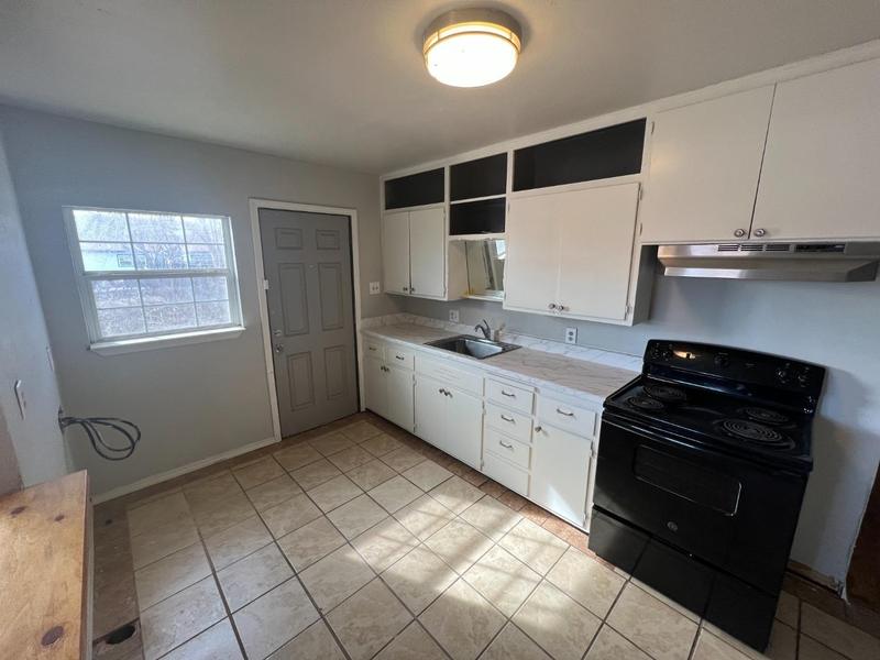 2112 Ave O, Lubbock, TX 79411 for Rent