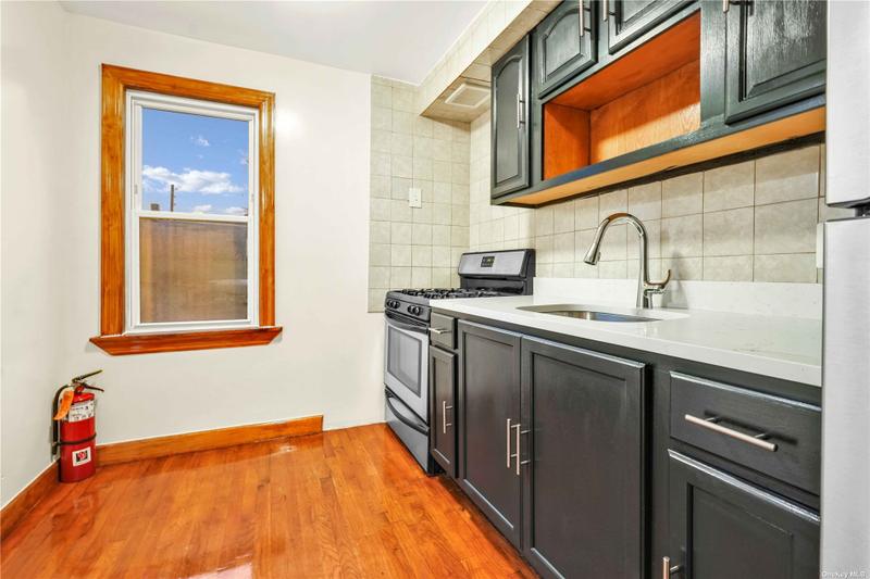 th Street, Unit 2R for Rent