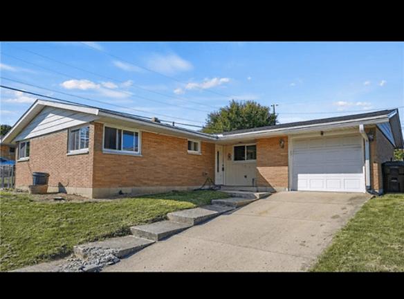 1213 Virginia Dr - Fairborn, OH 45324 - Home For Rent