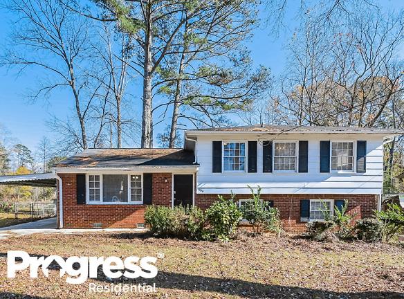 7568 Shadow Wood Drive - Jonesboro, GA 30236 - Home For Rent