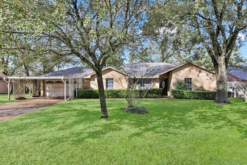 25707 Oakhurst Dr, Spring, TX 77386 for Sale