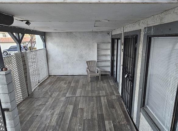 900 Willow Tree Dr #C - Las Vegas, NV 89128 - Home For Rent