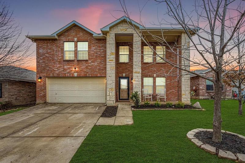 16729 Woodside Dr, Fort Worth, TX 76247 for Sale